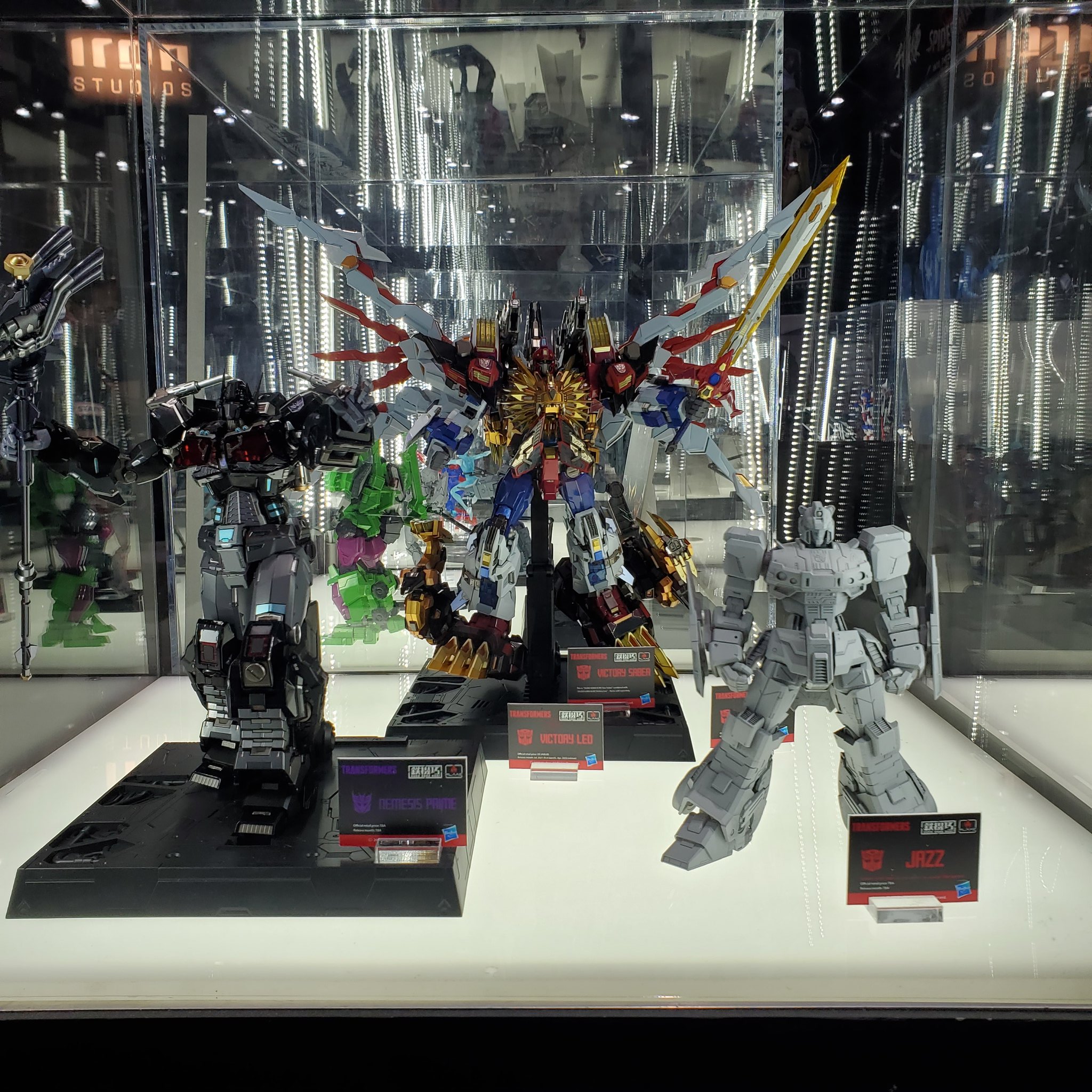 KUROSARA セット SDCC 2022 - Flame Toys Kuro Kara Kuri Nemesis Prime, Jazz